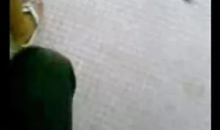کامل سکس خواهر برادر روسی بدن دختر لذت بردن از اسباب بازی